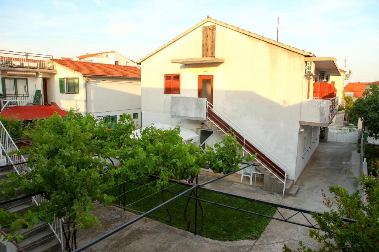 Apartmani Ana Juricev Vodice וודיצה מראה חיצוני תמונה