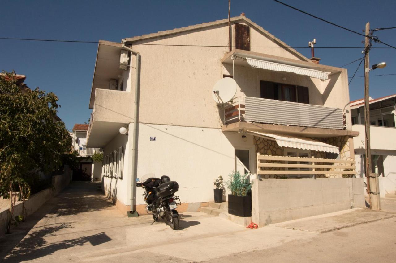 Apartmani Ana Juricev Vodice וודיצה מראה חיצוני תמונה