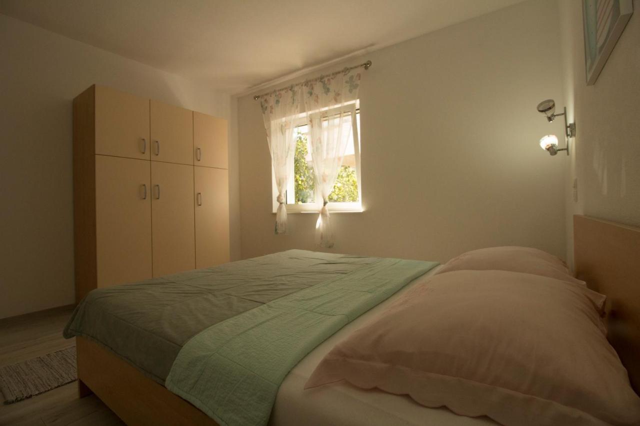 Apartmani Ana Juricev Vodice וודיצה מראה חיצוני תמונה
