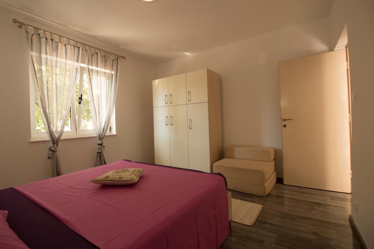 Apartmani Ana Juricev Vodice וודיצה מראה חיצוני תמונה