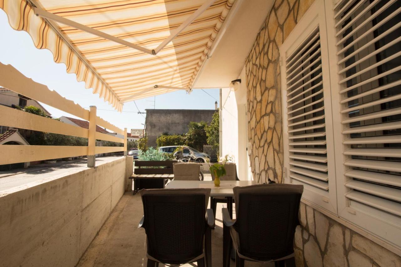 Apartmani Ana Juricev Vodice וודיצה מראה חיצוני תמונה