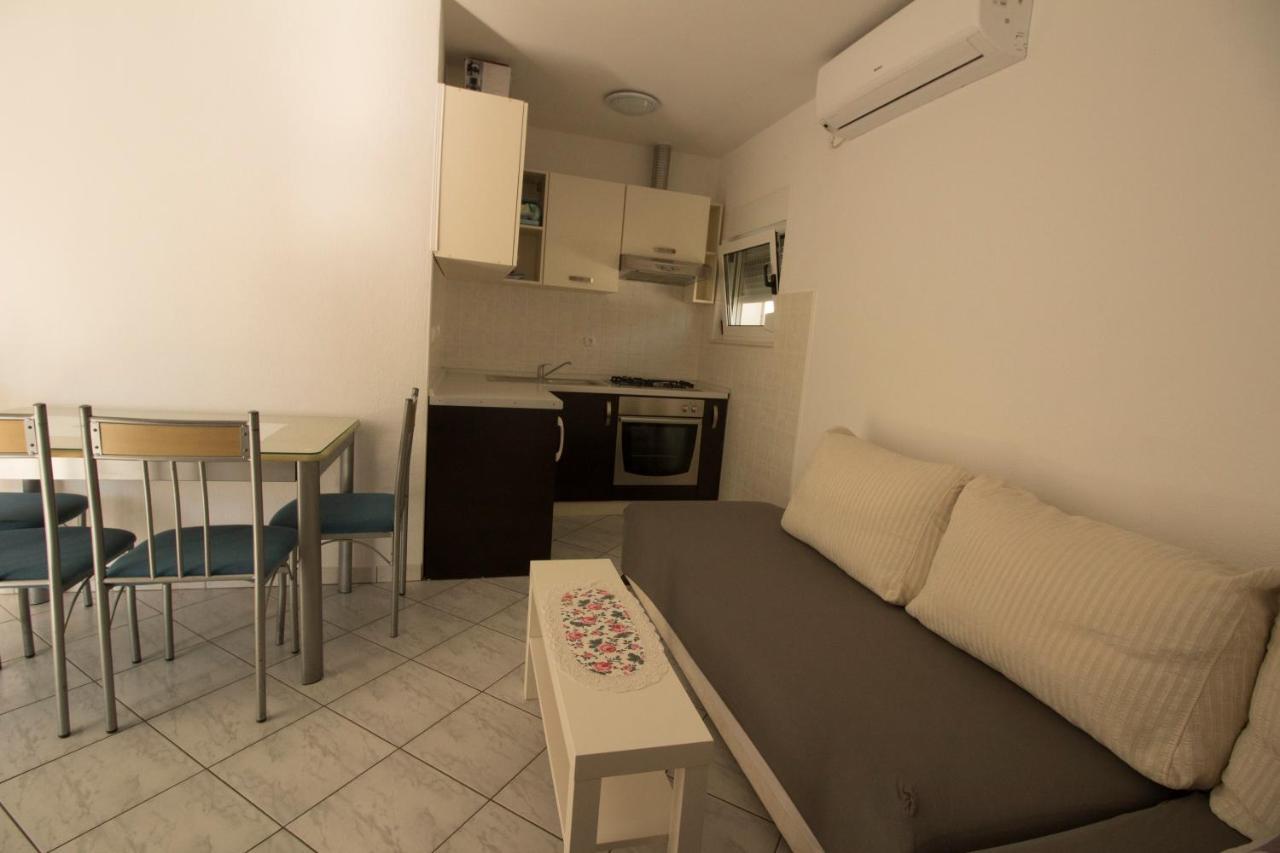 Apartmani Ana Juricev Vodice וודיצה מראה חיצוני תמונה