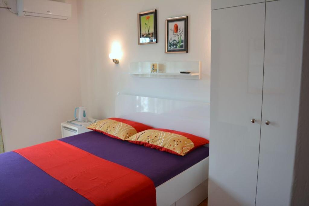 Apartmani Ana Juricev Vodice וודיצה מראה חיצוני תמונה