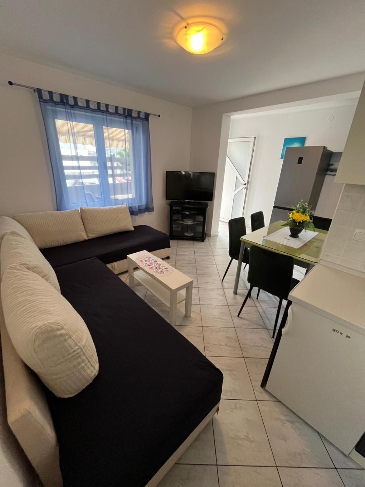 Apartmani Ana Juricev Vodice וודיצה מראה חיצוני תמונה