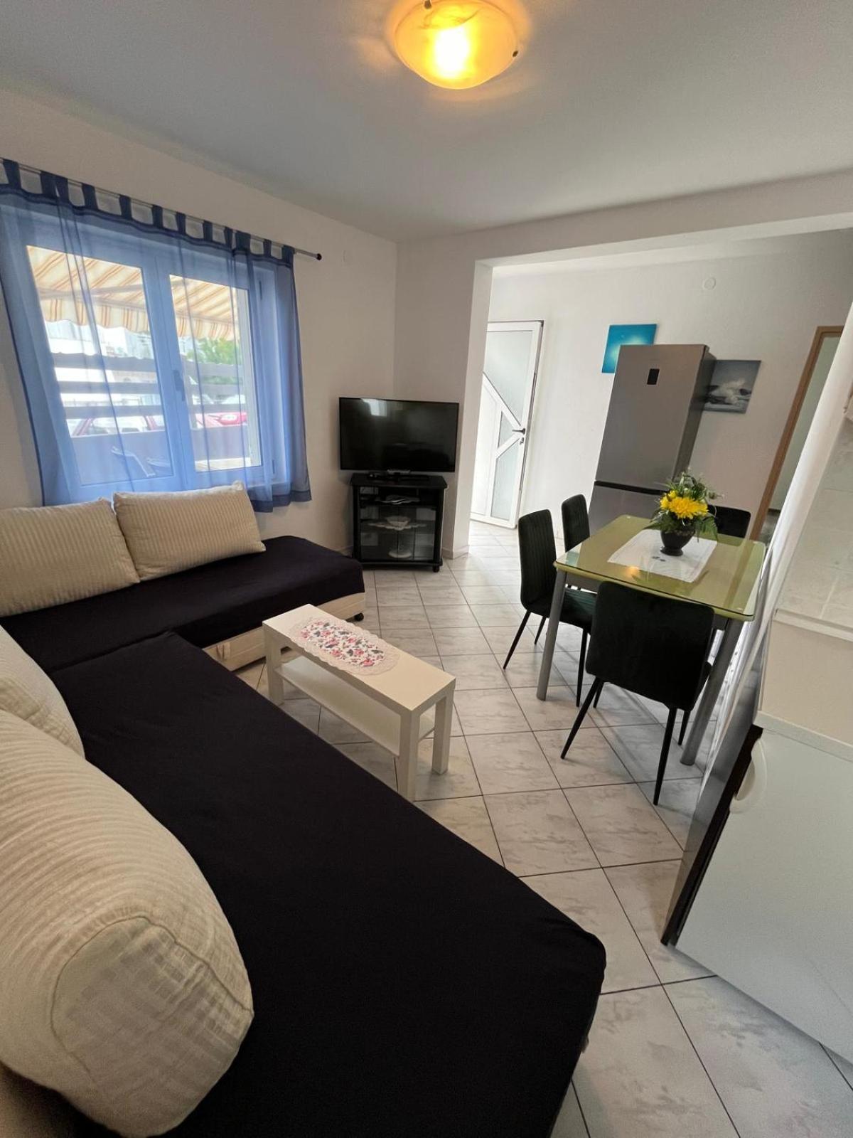 Apartmani Ana Juricev Vodice וודיצה מראה חיצוני תמונה