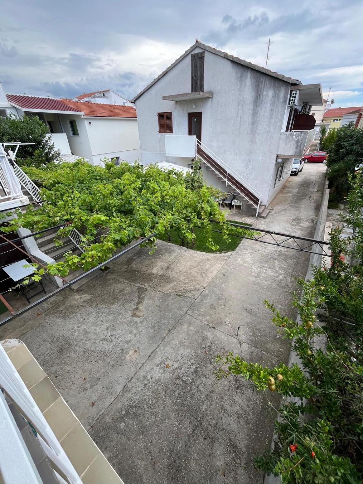 Apartmani Ana Juricev Vodice וודיצה מראה חיצוני תמונה