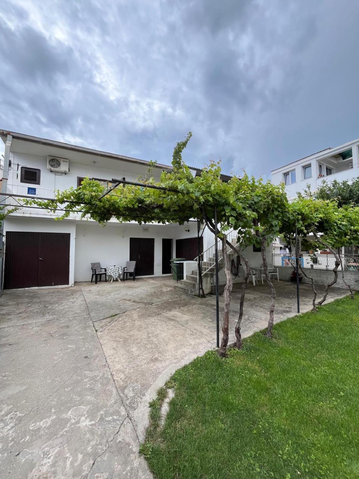 Apartmani Ana Juricev Vodice וודיצה מראה חיצוני תמונה