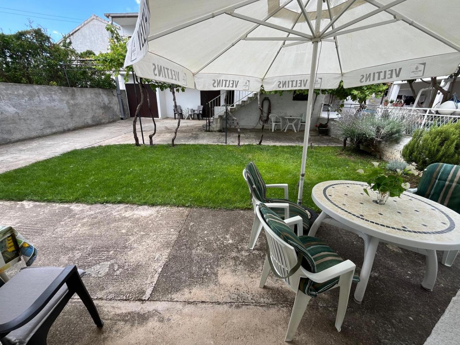Apartmani Ana Juricev Vodice וודיצה מראה חיצוני תמונה